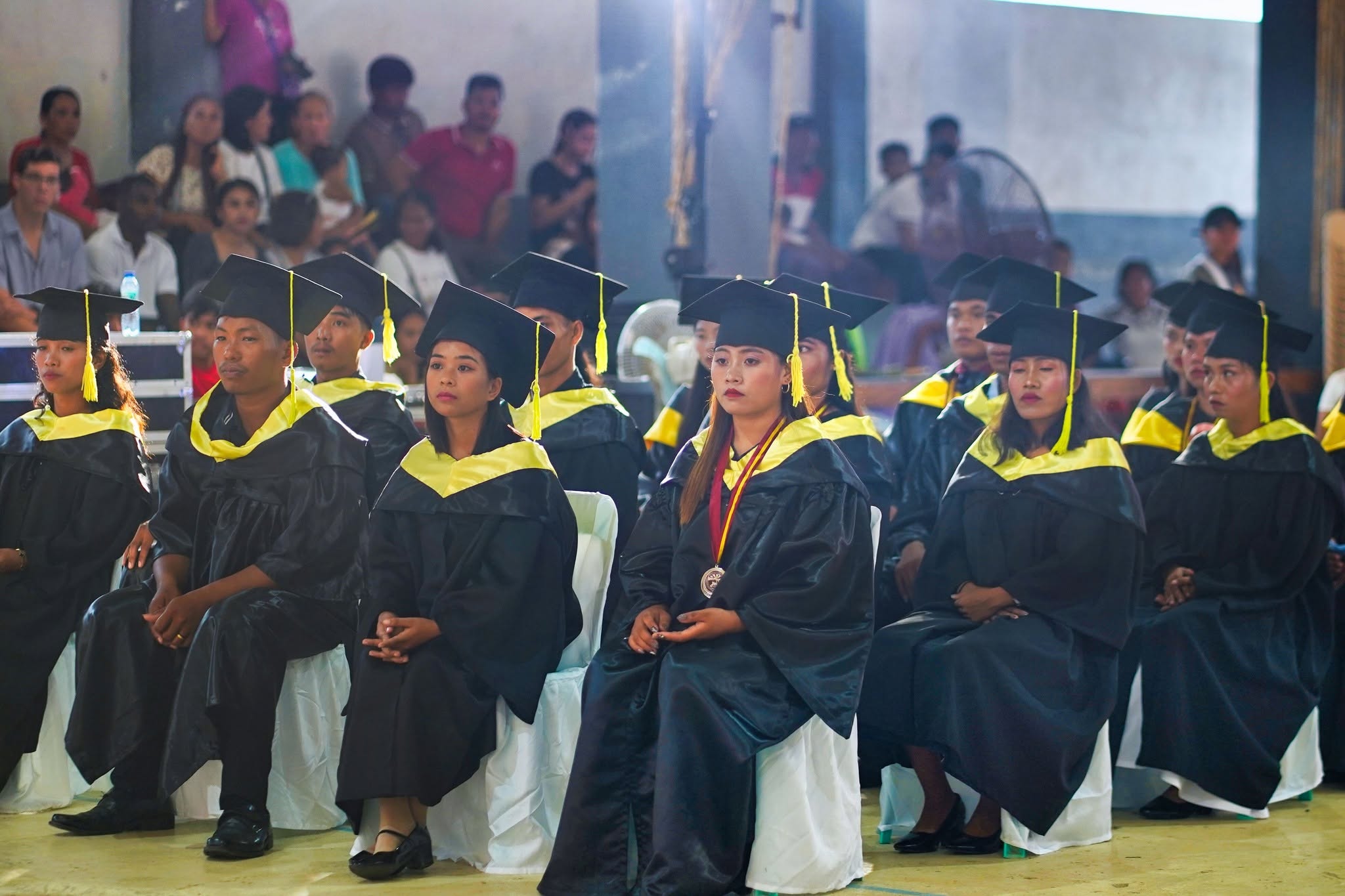 GRAD-AT-CALAYAN-PHOTOSET photo 32